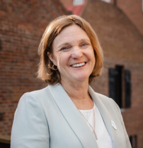 Julie Crippen